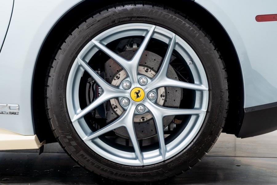 Колеса Ferrari F12berlinetta 70th Anniversary 2017 года  (фото 30 из 47)